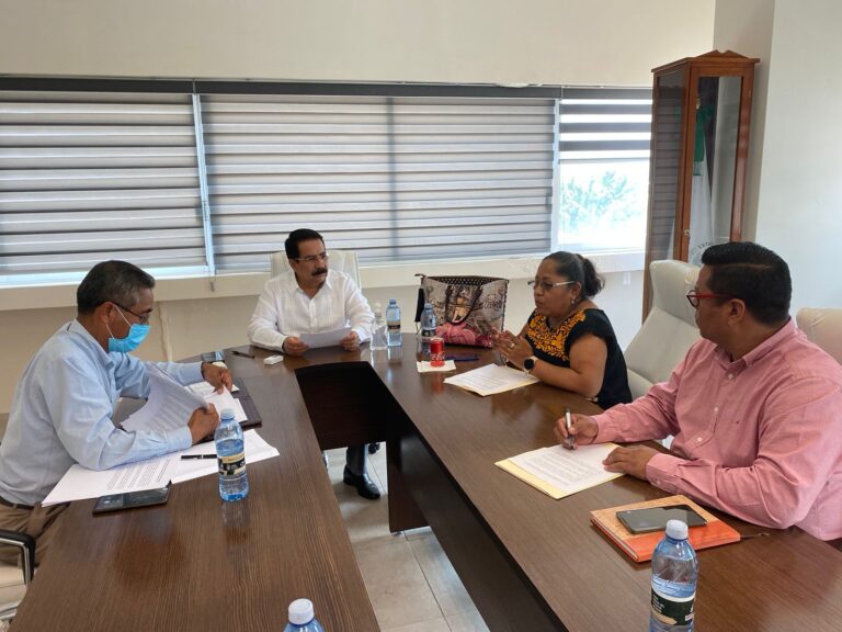 Se reúne la titular de la SAIA, Reyna Mejía Morales con el presidente del TSJ, Raymundo Casarrubias Vázquez