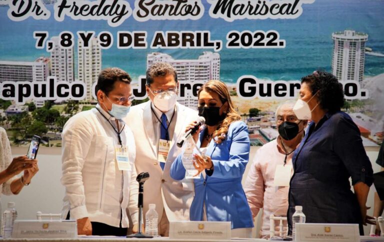 ASISTE LA GOBERNADORA A LA 128 ASAMBLEA EXTRAORDINARIA DEL CONGRESO MÉDICO ESTATAL