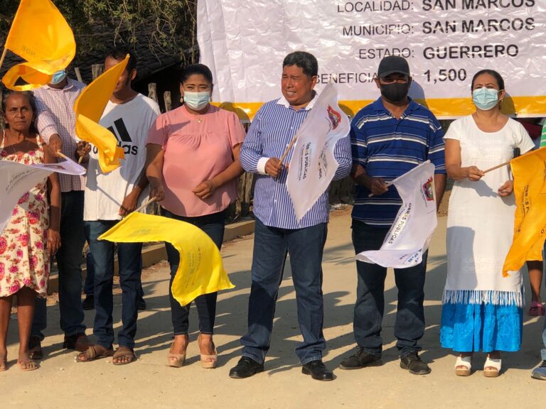 Inicia la pavimentación de la segunda etapa de la calle Luis Donaldo Colosio en la colonia Quinta Sección.