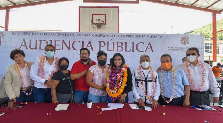 Petaquillas no está solo, tiene el respaldo y presencia permanente de su gobierno municipal: Norma Otilia Hernández