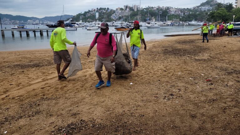 Intensifica  Promotora de Playas operativos de limpieza por lluvias
