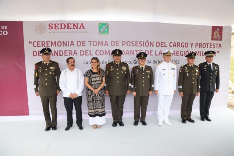 Asiste la gobernadora Evelyn Salgado a la Ceremonia de Toma de Posesión de Ricardo Flores González como comandante de la Novena Región Militar