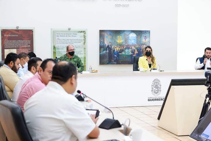 Evalúa Mesa de Coordinación plan de acción de seguridad en servicio de transporte público en Costa Grande.