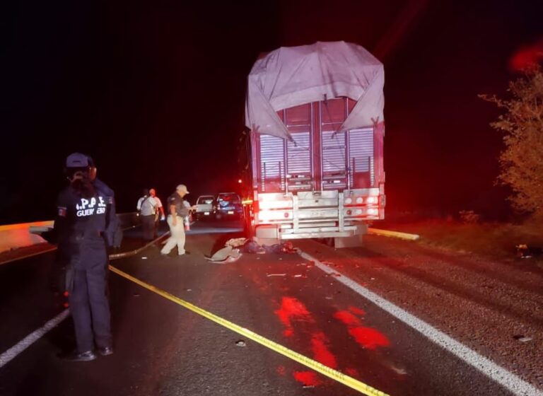 Muere policía auxiliar en persecución a un conductor de camión