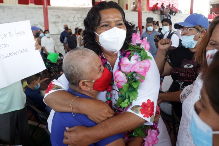 Es un gobierno que muestra la humildad que atiende a toda la gente: ciudadanos