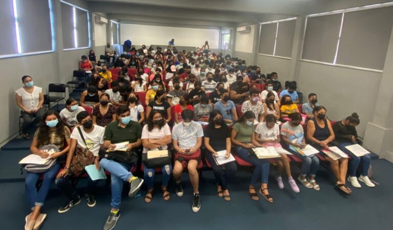 HAY MIL ESPACIOS EN 49 CARRERAS, INFORMA LA UAGro; 500 ESTUDIANTES YA ELIGIERON UNA SEGUNDA OPCIÓN