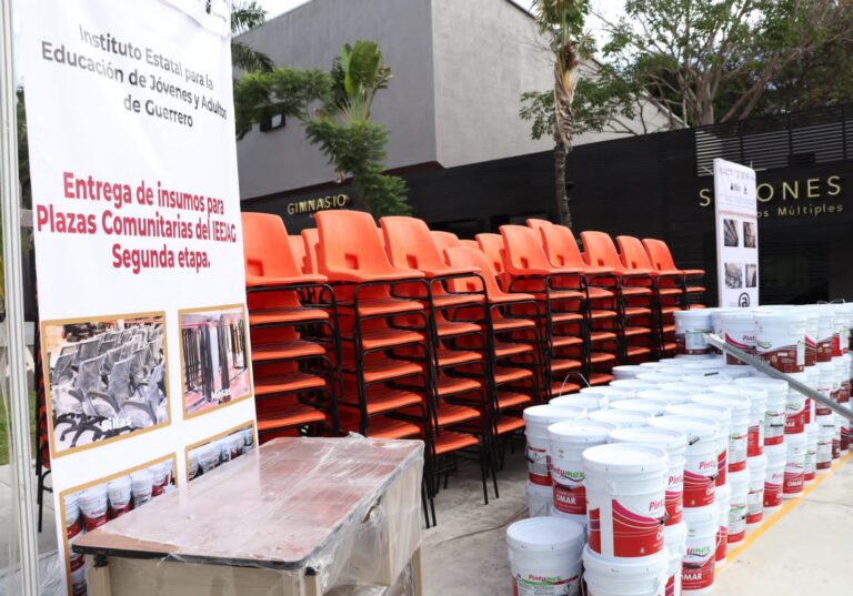 Entrega al IEEJAG material y mobiliario para mejorar la calidad educativa
