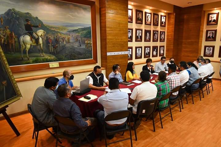 Cumple Ayuntamiento con el pago del  20% de quincena restante a trabajadores de Capach: Enrique Carbajal Neri