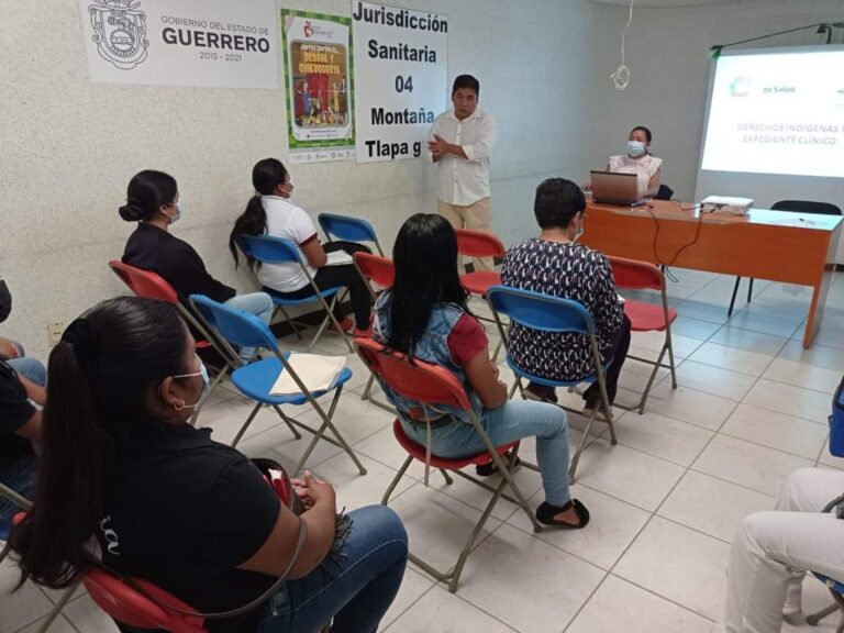 CDHEG IMPARTE CONFERENCIA A TRABAJADORES ADSCRITOS A LA JURISDICCIÓN SANITARIA 04 REGIÓN MONTAÑA.