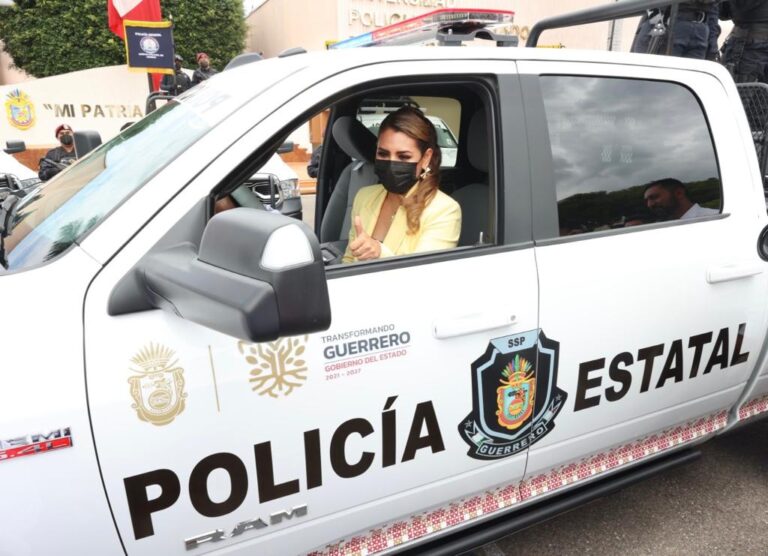 Entrega Evelyn Salgado patrullas y equipamiento con más de 215 mdp de inversión a la Secretaría de Seguridad Pública de Guerrero