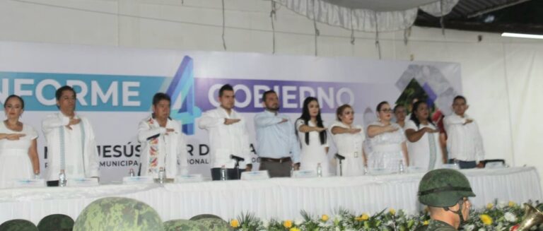 Rinden su cuarto informe de gobierno alcalde de Tecpan de Galeana