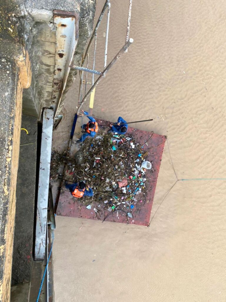 Arrastre de sólidos y basura de la presa La Venta provoca paro de equipos en Papagayo II