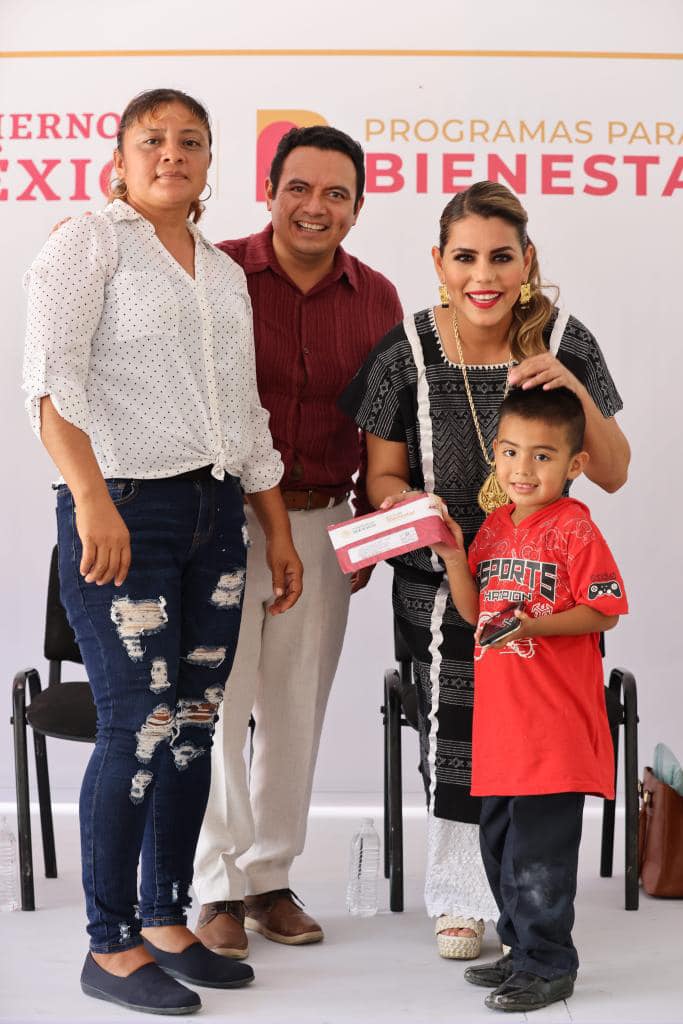 CON MÁS OPORTUNIDADES, BIENESTAR Y EMPLEO, VAMOS A IMPULSAR EL DESARROLLO EN GUERRERO: EVELYN SALGADO