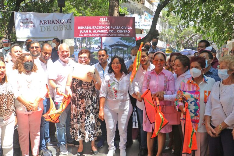 Destina Abelina López 15 mdp en remodelación del Zócalo