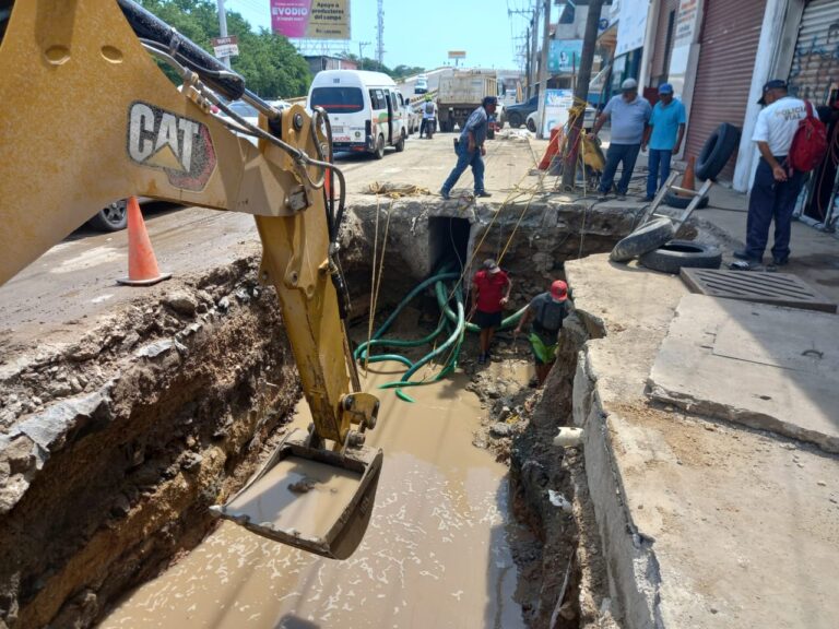 Detecta la Capama cinco fugas de agua potable en línea principal de El Cayaco
