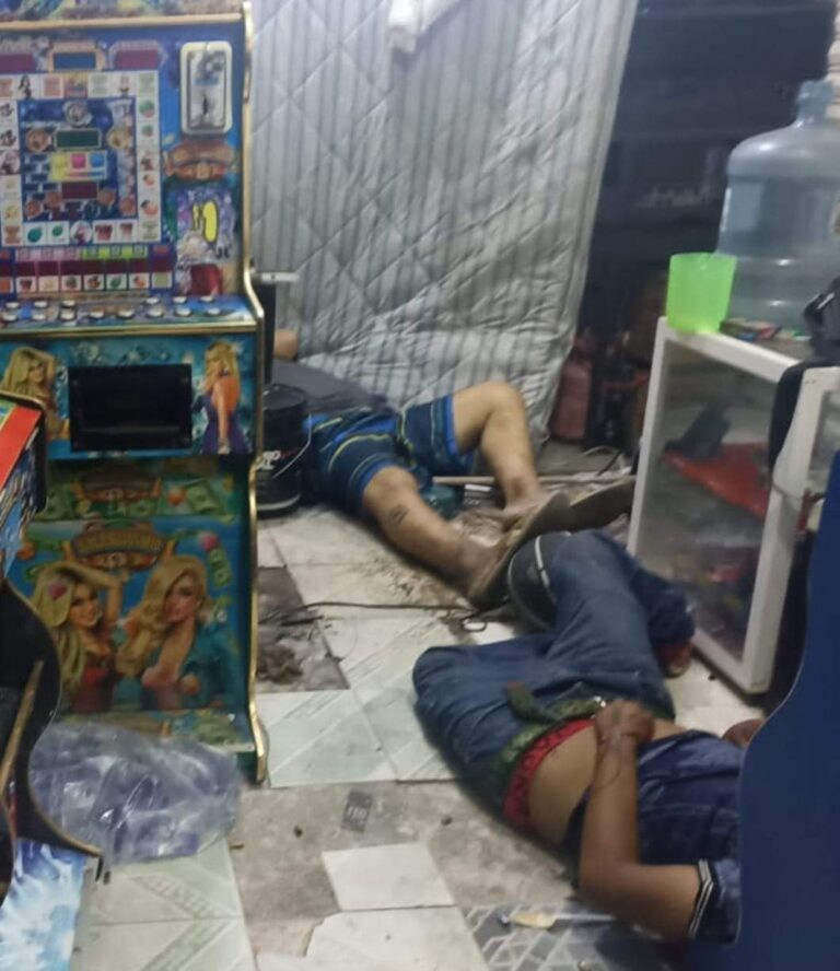 MATARON A TRES HOMBRES EN UN LOCAL EN EL MERCADO DE TEPITO