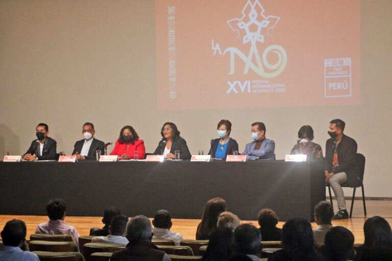 Presenta Abelina López cartelera del Festival Internacional La Nao Acapulco 2022