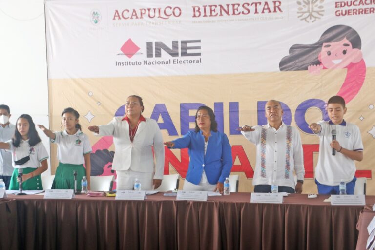 Toma protesta Abelina López a integrantes del Cabildo Infantil