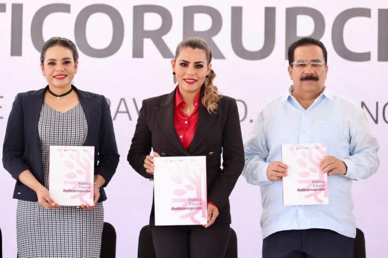 “LA BANDERA DE ESTE GOBIERNO ES EL COMBATE DIRECTO A LA CORRUPCIÓN. ESCUCHANDO AL PUEBLO NO NOS VAMOS A EQUIVOCAR”: EVELYN SALGADO