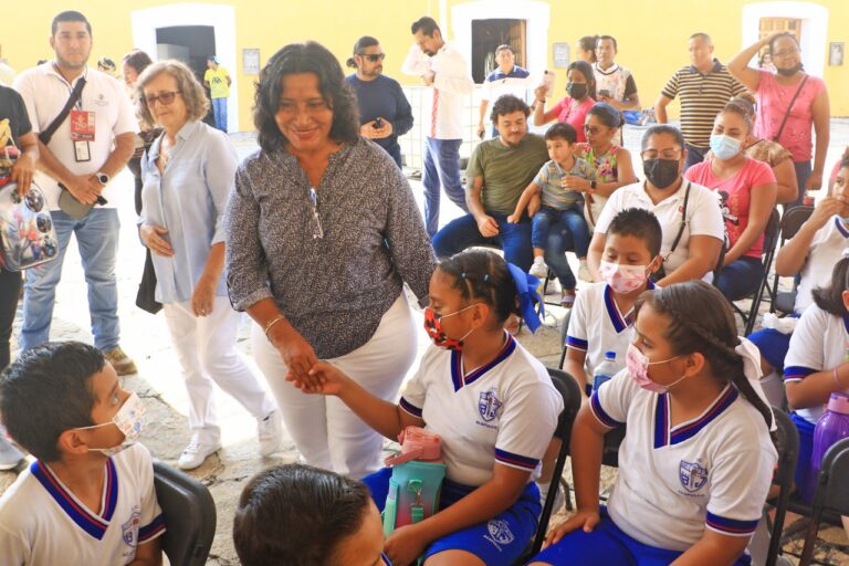 Lo que se busca es sembrar raíces con el corazón, expresa Abelina López