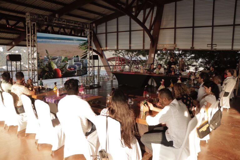 Presenta Mundo Imperial, proyectos a desarrollar a inversionistas de Florida