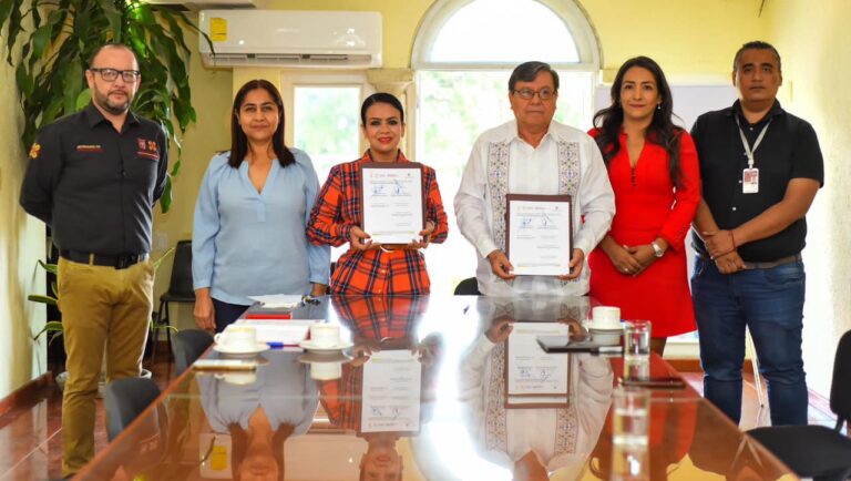 Ayuntamiento de Chilpancingo firma convenio con Semaren para construir humedal en Xocomanatlán