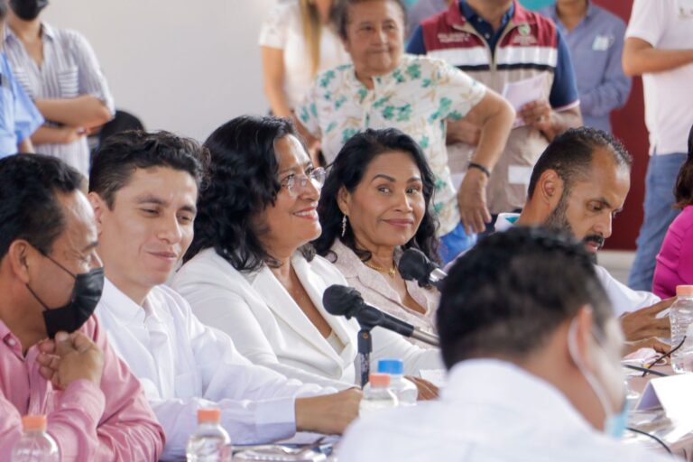 Encabeza Abelina López sesión abierta de Cabildo en la colonia Emiliano Zapata