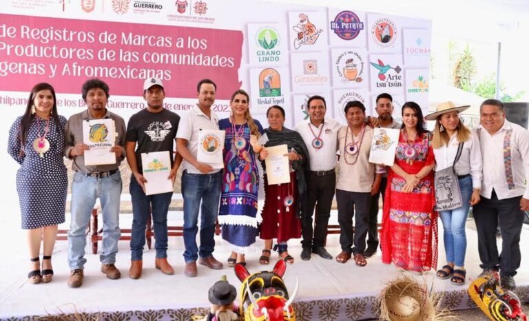 RECIBEN REGISTRO DE MARCA 23 EMPRESAS DE ARTESANOS Y PRODUCTORES INDÍGENAS Y AFROMEXICANOS DE GUERRERO