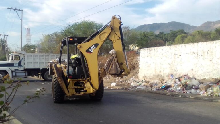 Intensifica Saneamiento Básico acciones para erradicar puntos negros