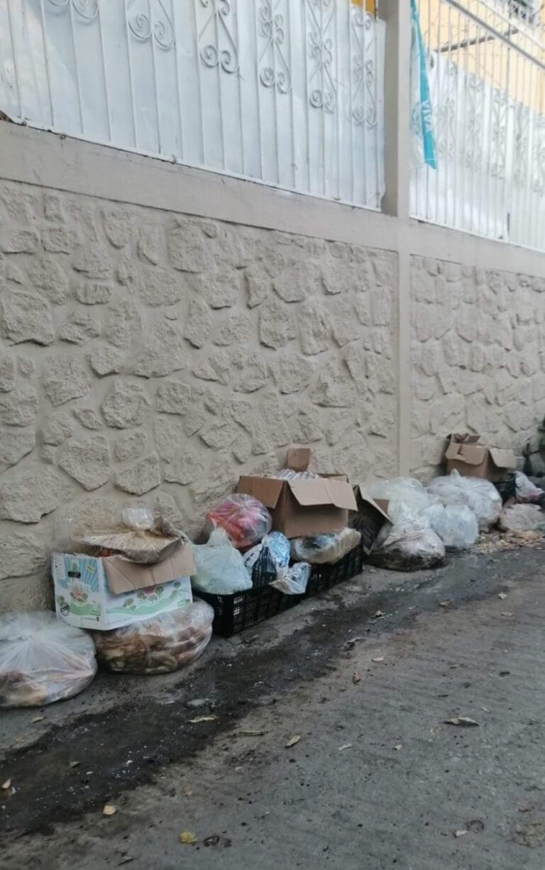 «LES ENSEÑARON A DEJAR EL VICIO PERO NO A SER LIMPIOS»: Vecinos del Barrio de La Fábrica