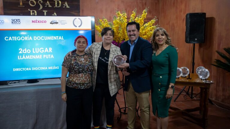 En el municipio de Taxco de Alarcón como sede. El alcalde municipal Mario Figueroa Mundo acompañado de su esposa la señora Estela Villa de Figueroa y Estrella Medina representante del Cónsul de México en Orlando, Florida, Juan Sabines, hicieron entrega de los premios del 7o. Festival de #CineMexicano y Cortometrajes en las categorías de Ficción, Inclusión, Documental y animación