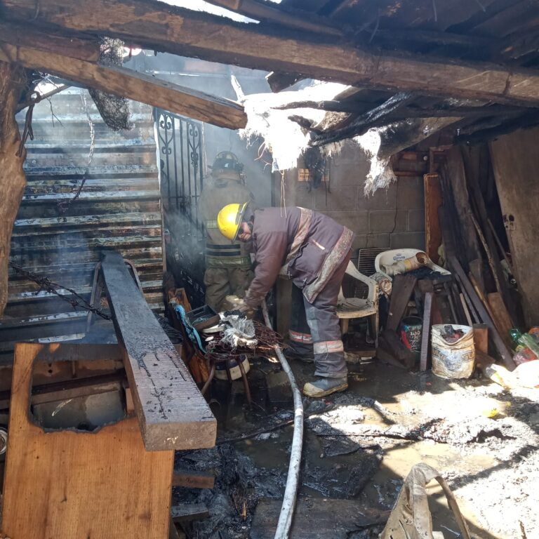 Sofocan bomberos incendios en Acapulco