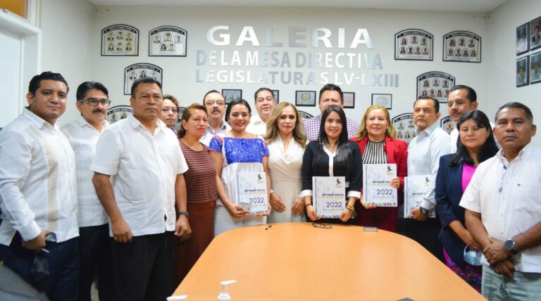 PRESIDENTA DE CDHEG  ENTREGA  INFORME ANUAL DE ACTIVIDADES 2022, ANTE EL H. CONGRESO DEL ESTADO DE GUERRERO