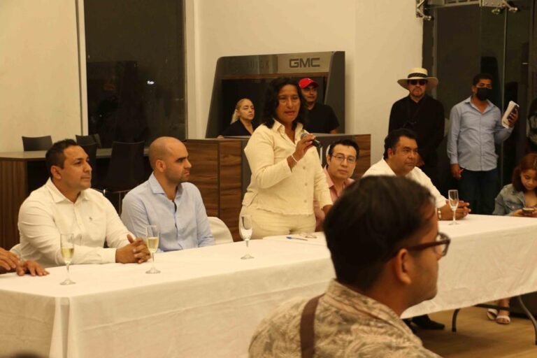 Asiste Abelina López, a reinauguración de  la agencia Chevrolet – Buick – GMC