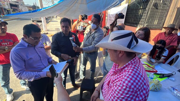 Se resuelve de manera pacifica el conflicto con el sindicato en el Congreso del Estado, acuerdan mesa de trabajo: Dip. Yoloczin Domínguez Serna