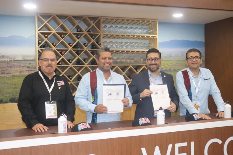 El Secretario de Turismo del Estado de Guerrero, Santos Ramírez Cuevas firmó un convenio para promoción cruzada e intercambio de eventos de diferentes segmentos con la Secretaría de Turismo de Baja California