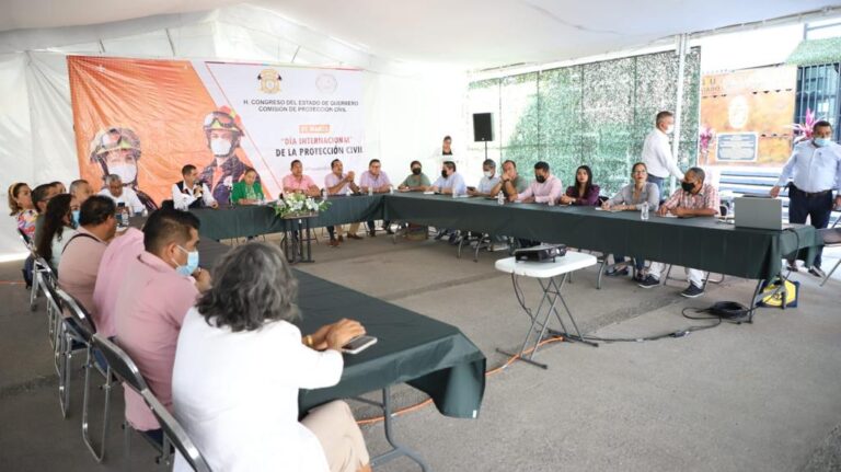 DAN NUEVA CAPACITACIÓN EN MATERIA DE PROTECCIÓN CIVIL A TRABAJADORES DEL CONGRESO