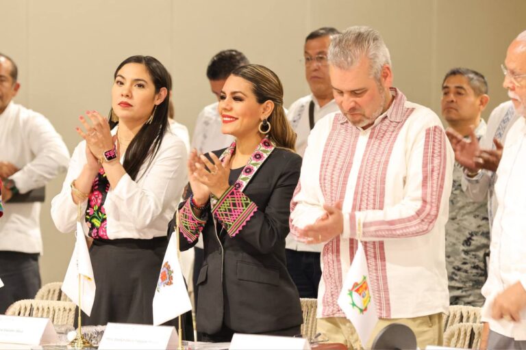 Asiste Evelyn Salgado a la sesión de la Comisión Nacional de Seguridad Pública en Oaxaca
