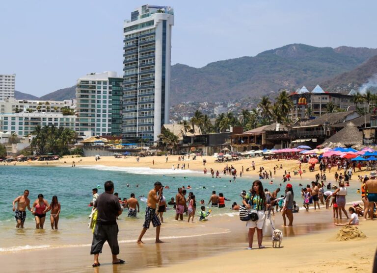 Reconocen empresarios y prestadores de servicios turísticos el trabajo de Evelyn Salgado para impulsar el turismo en Guerrero