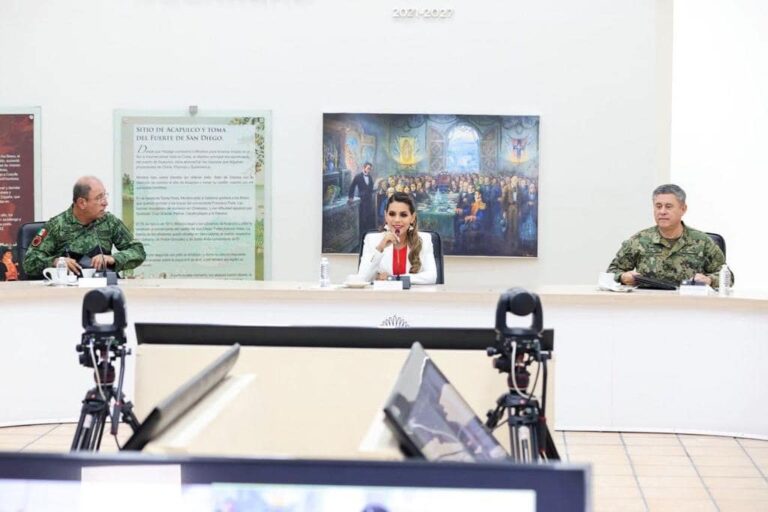 ENCABEZA EVELYN SALGADO REUNIÓN DE LA MESA PARA LA CONSTRUCCIÓN DE LA PAZ