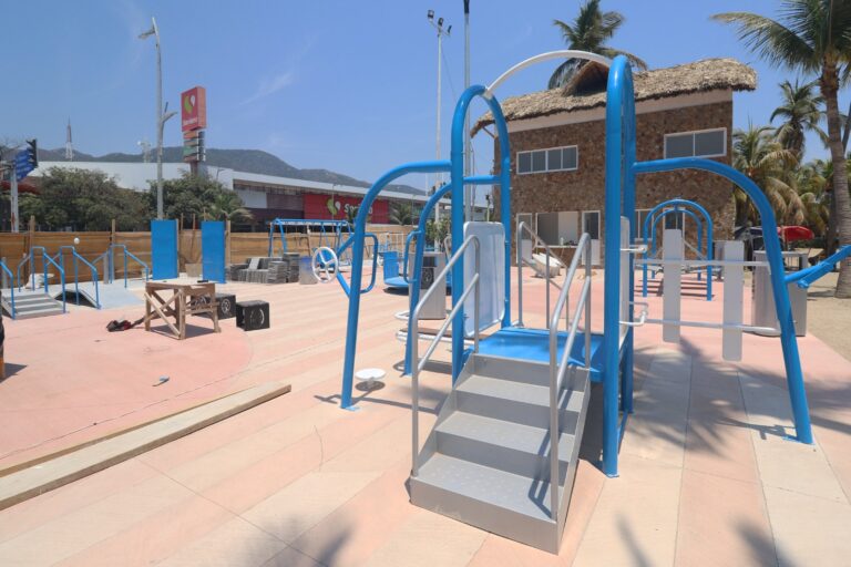 Afinan detalles en obras del Zócalo, El Golfito y banquetas de la costera: Merza Radilla