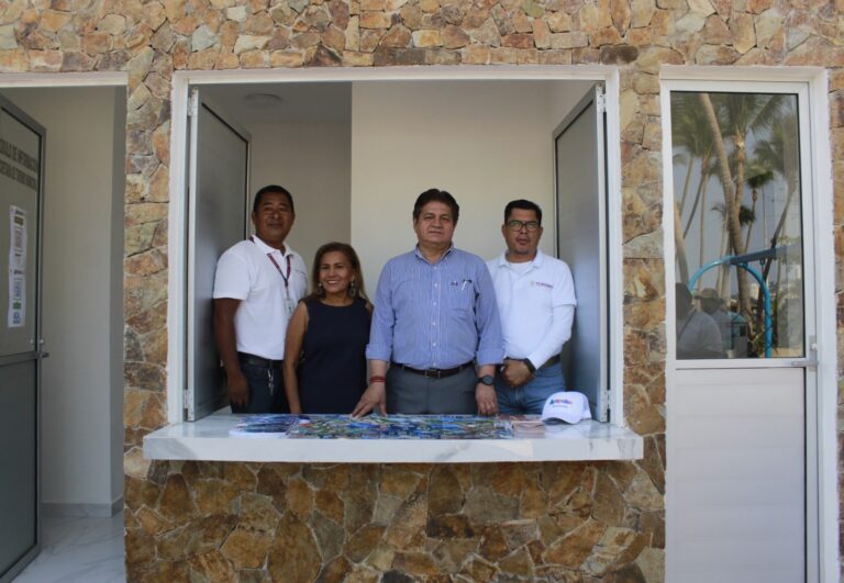 Pone en marcha Gobierno de Abelina López, módulo de atención turística en “El Golfito”