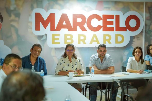 Lloyd Walton hijo del ex presidente municipal de Acapulco, Luis Walton Aburto, continuará con el legado de su padre y encabezará los trabajos en el grupo «Guerrero con Marcelo».