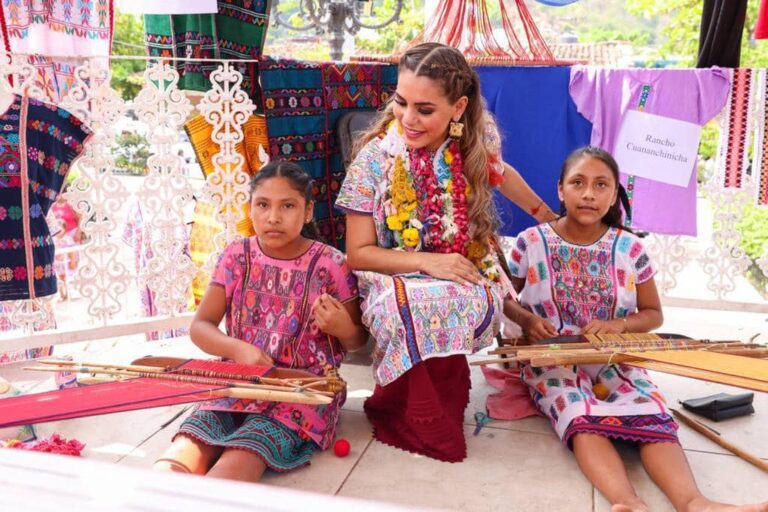 Anuncia Evelyn Salgado más de 52 MDP, en obras sociales para Tlacoachistlahuaca