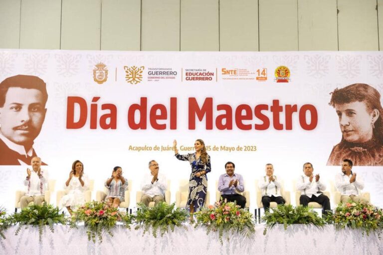 CON RESPETO, TRABAJO Y DIÁLOGO, SEGUIMOS CAMINANDO JUNTO CON EL MAGISTERIO PARA LOGRAR LA REVOLUCIÓN EDUCATIVA: EVELYN SALGADO