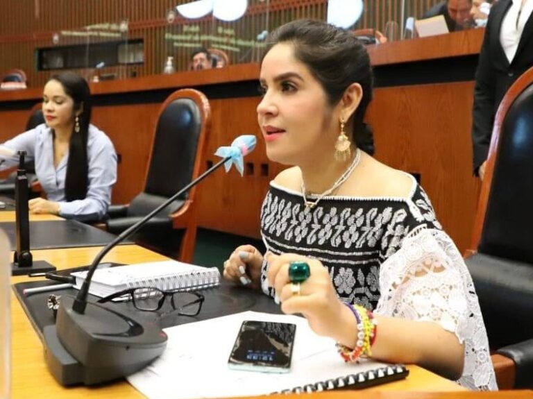 LAS BODAS IGUALITARIAS, UN ASUNTO DE JUSTICIA SOCIAL: YOLOCZIN DOMÍNGUEZ