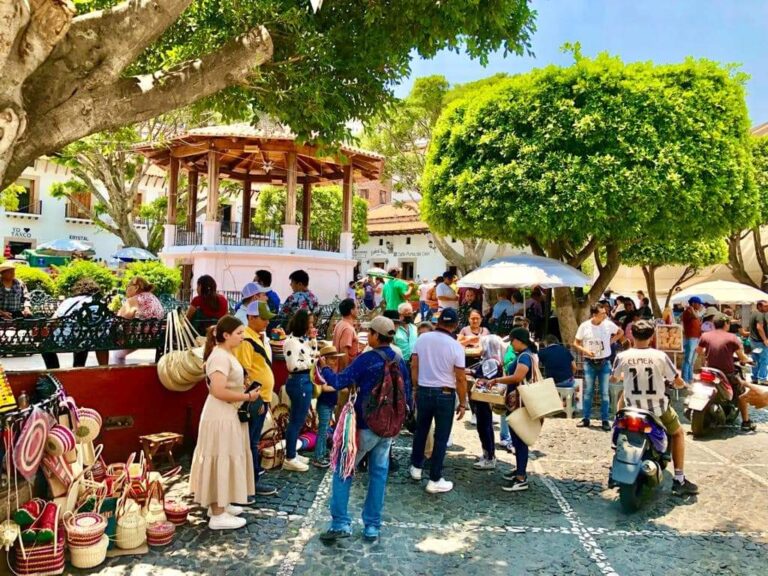 Destinos turísticos de Guerrero en la preferencia de paseantes, 101 mil turistas arribaron por Puente del 5 de mayo