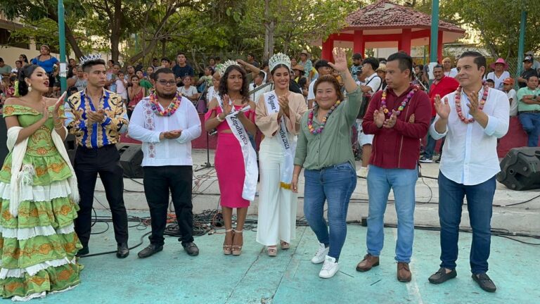 Asiste la regidora July Peláez al pendón de la Zapata