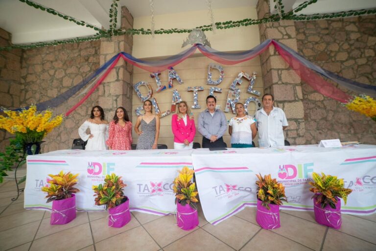 Presentan a las candidatas a Reina de la Edición 89 del Día del Platero