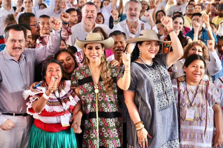 Evelyn Salgado y Alejandra Frausto dan inicio a capacitaciones para artesanas y artesanos de Guerrero